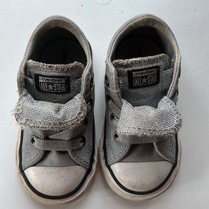 Sz 5 Toddler sneaker.  Converse.  Gray with some sparkle.